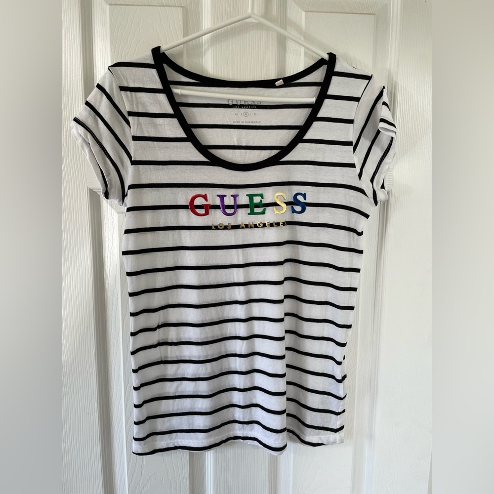 Guess Scoop Neck T-Shirt
